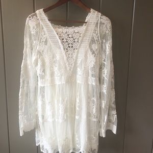 Monoreno lace dress with tank dress